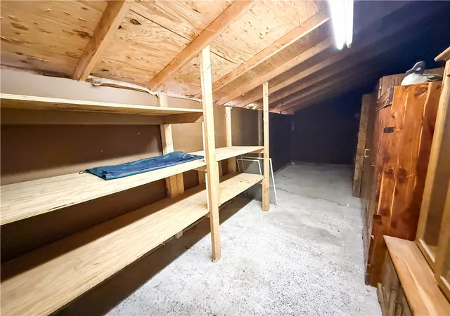 Photo 4 of Single family home for sale at 9969 Turnpike Rd, Clyde, NY 14433 | MLS# R1702154 | Listing updated on 2026-07-27
