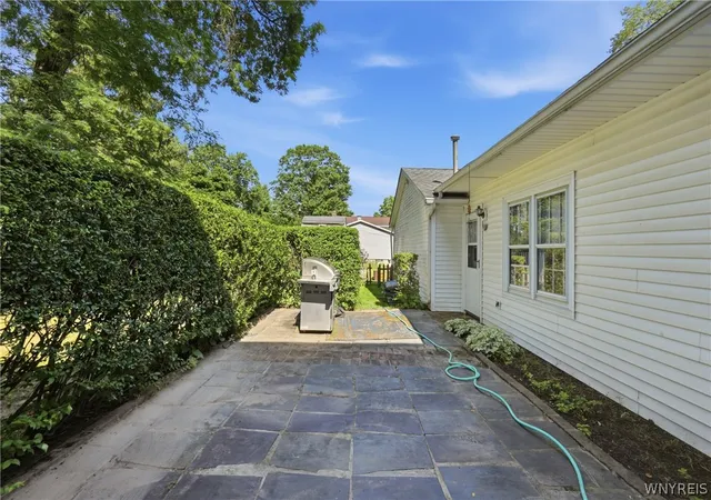5th image of 19 Euclid Ave, Lockport, NY 14094 | MLS# B1702160