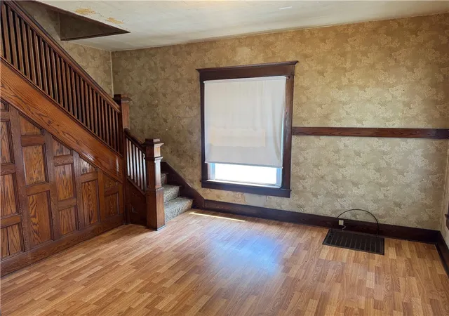 Photo 3 of Single family home for sale at 333 S Main St, Wellsville, NY 14895 | MLS# R1701113 | Listing updated on 2026-07-28