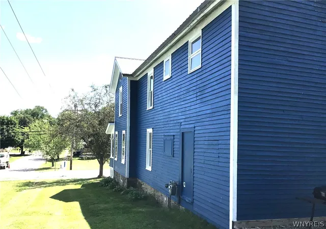 Photo 5 of Single family home for sale at 71 South St, Cattaraugus, NY 14719 | MLS# B1701876 | Listing updated on 2026-08-04