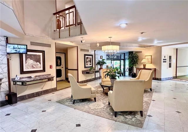 2nd image of 2505 East Ave #606, Rochester, NY 14610 | MLS# R1702203