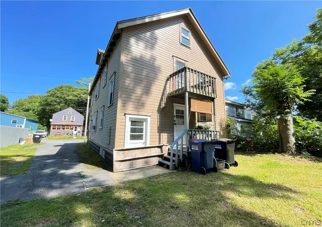 3rd image of 100-102 Lydell St, Syracuse, NY 13204 | MLS# S1702235
