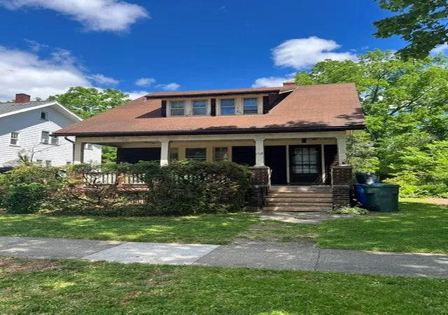 Photo 1 of Sale Pending at 152 Congress Ave, Rochester, NY 14611 | MLS# R1700580 | Listing updated on 2026-08-01