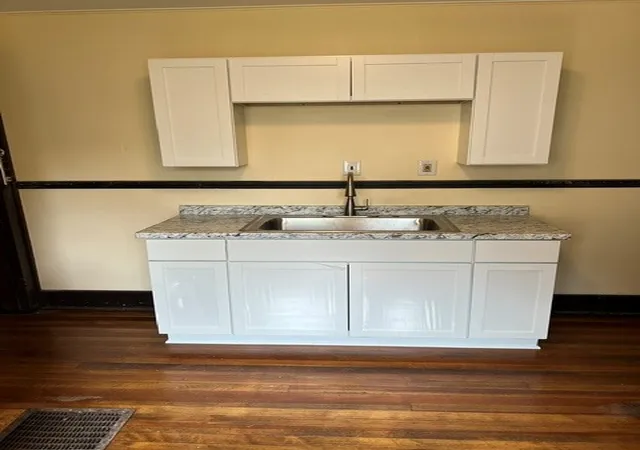 Photo 4 of Sale Pending at 152 Congress Ave, Rochester, NY 14611 | MLS# R1700580 | Listing updated on 2026-08-01