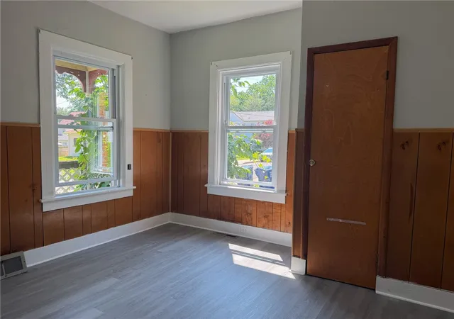 5th image of 6 Columbia St, Oneonta, NY 13820 | MLS# R1701720