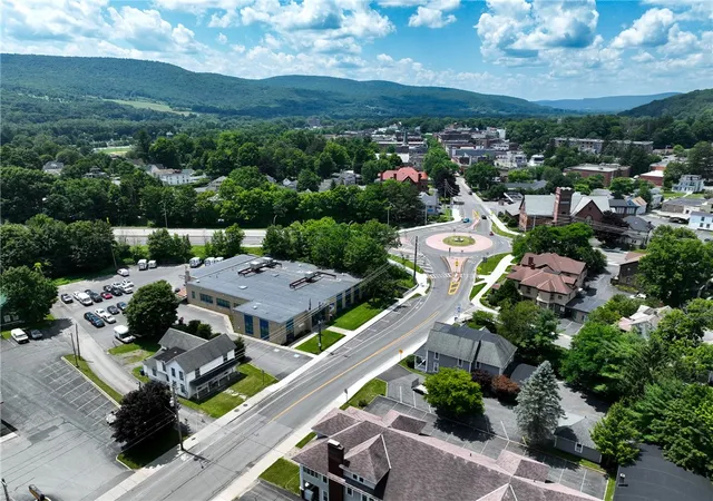24th image of 360 362 Main Street, Oneonta, NY 13820 | MLS# R1698495