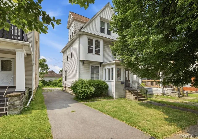 Photo 1 of Single family home for sale at 37 Northrup Pl, Buffalo, NY 14214 | MLS# B1700964 | Listing updated on 2026-07-28