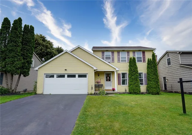 1st image of 138 Pebbleview Dr, Rochester, NY 14612 | MLS# R1701518