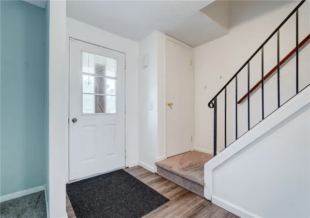 2nd image of 138 Pebbleview Dr, Rochester, NY 14612 | MLS# R1701518