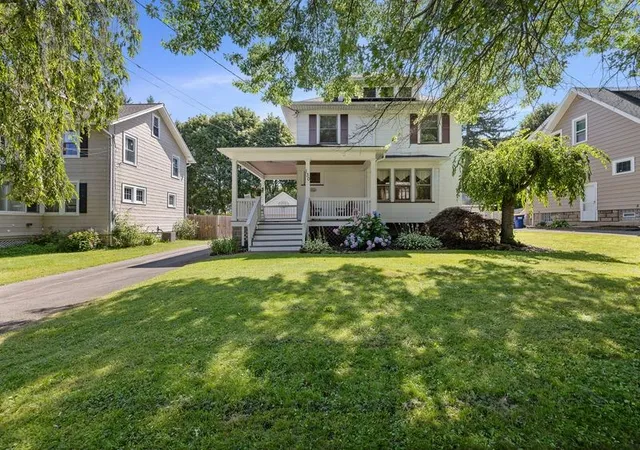 1st image of 130 Dunning Ave, Webster, NY 14580 | MLS# R1702338