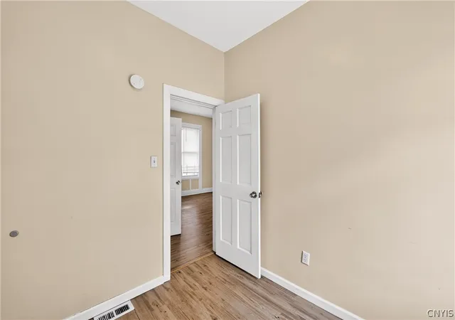 Listing Photo 2 - Condo for sale in building located at 1305 Brinckerhoff Ave, Utica, NY 13501 - Unit #