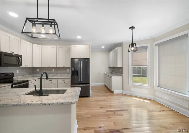 5th image of 25 Beaver Ln, Sandy Creek, NY 13145 | MLS# S1701265