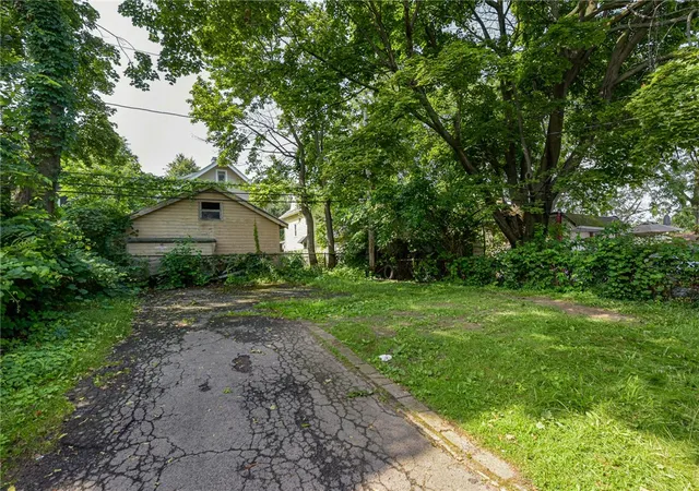 31st image of 35 Midvale, Rochester, NY 14619 | MLS# R1701854
