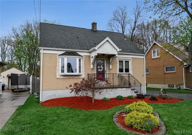 Photo 2 of Single family home for sale at 102 Hemenway Rd, Buffalo, NY 14225 | MLS# B1702422 | Listing updated on 2026-08-03