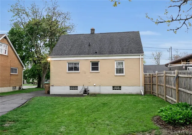 Photo 3 of Single family home for sale at 102 Hemenway Rd, Buffalo, NY 14225 | MLS# B1702422 | Listing updated on 2026-08-03
