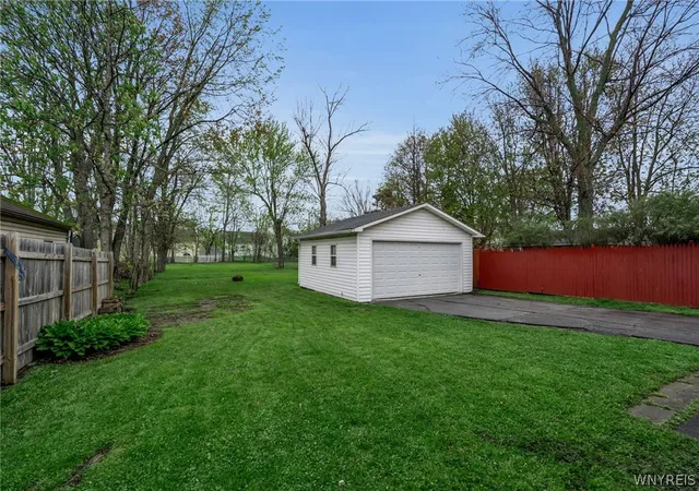 Photo 3 of Single family home for sale at 102 Hemenway Rd, Buffalo, NY 14225 | MLS# B1702422 | Listing updated on 2026-08-03