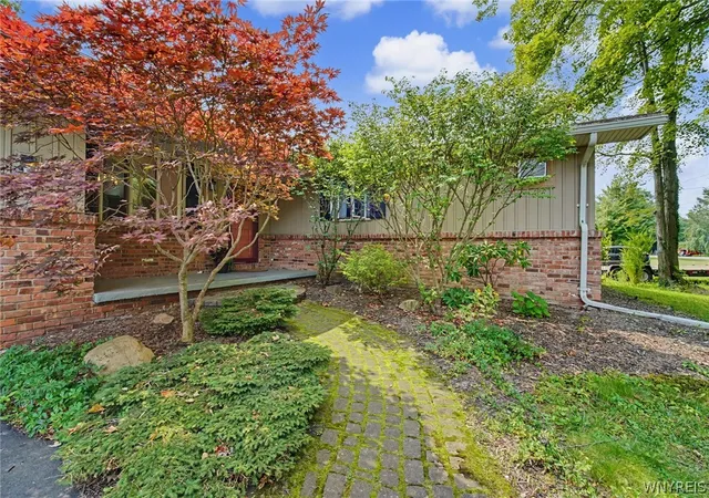 3rd image of 79 E Jerge Dr, Elma, NY 14059 | MLS# B1702113