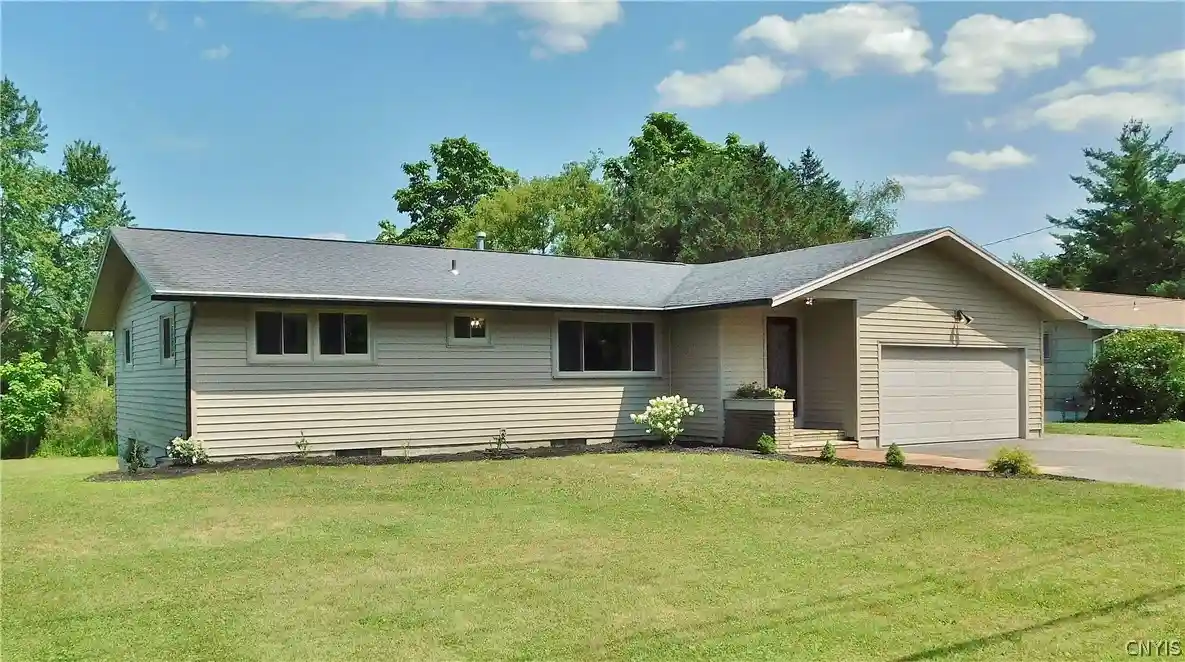 Photo 1 of Single family home for sale at 7742 Davis Rd S, Syracuse, NY 13212 | MLS# S1701726 | Listing updated on 2026-10-27