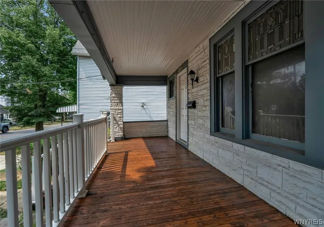 Photo 3 of Single family home for sale at 291 East St, Buffalo, NY 14207 | MLS# B1702024 | Listing updated on 2026-08-01