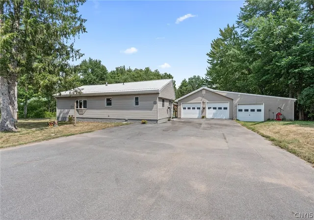 2nd image of 1562 County Route 37, West Monroe, NY 13167 | MLS# S1702207