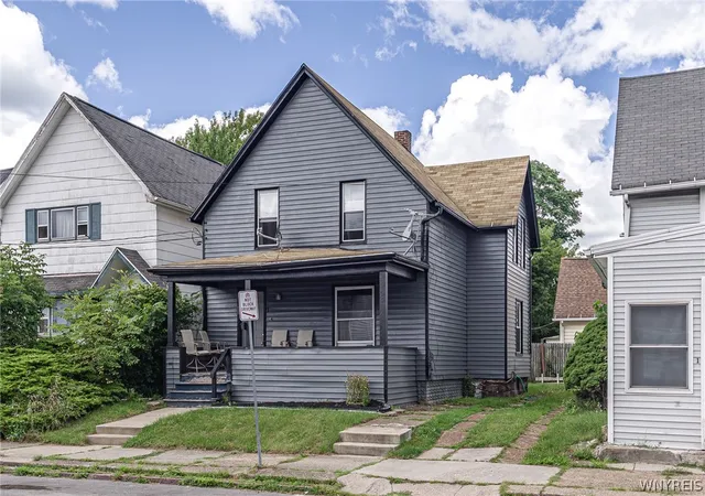 2nd image of 304 Schenck St, North Tonawanda, NY 14120 | MLS# B1702558