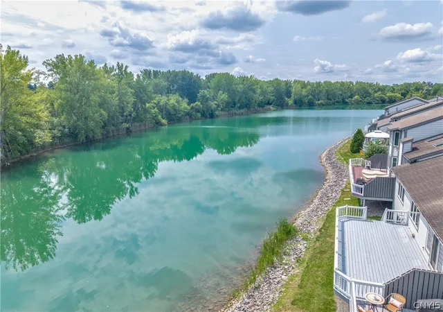 41st image of 254 Oarlock Cir, East Syracuse, NY 13057 | MLS# S1702514