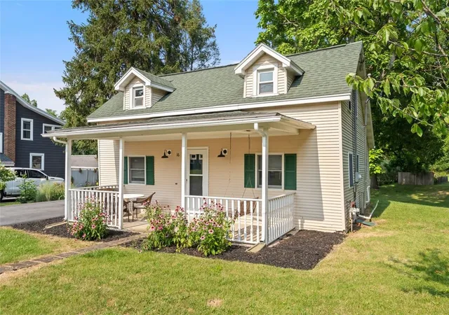 1st image of 16 Park Ln, Rush, NY 14543 | MLS# R1701883