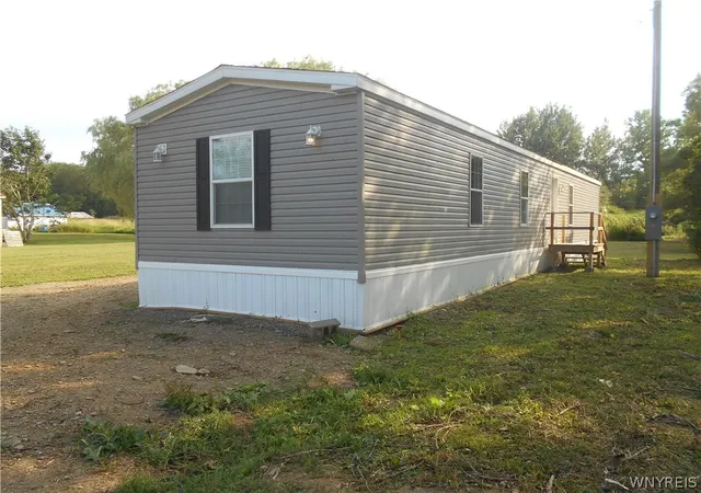 Photo 3 of Manufactured home for sale at 11689 Route 98, Freedom, NY 14065 | MLS# B1702414 | Listing updated on 2026-07-28