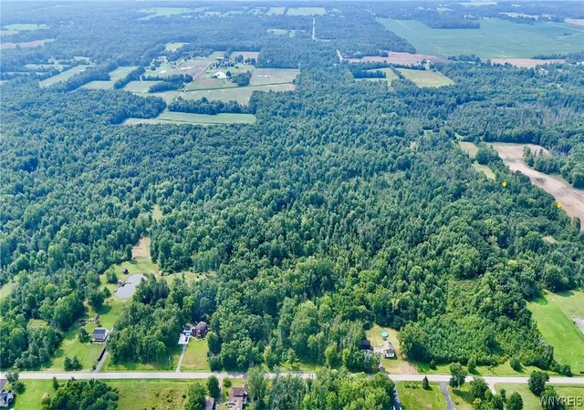 2nd image of 4720 Shadigee Rd, Wilson, NY 14108 | MLS# B1702373