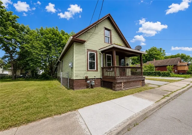 3rd image of 64 Murray St, Rochester, NY 14606 | MLS# R1701116