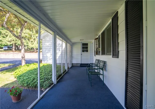 3rd image of 814 W German St, Herkimer, NY 13350 | MLS# S1702519
