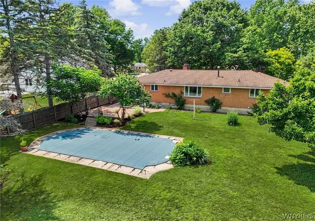 4th image of 70 Dellwood Dr, Elma, NY 14059 | MLS# B1702247