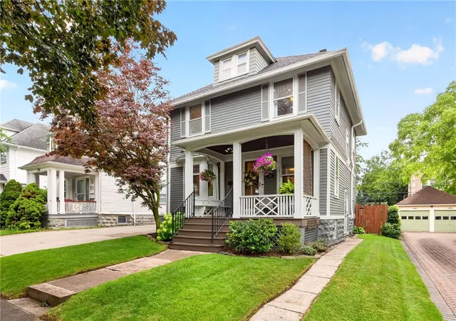 2nd image of 1326 Park Ave, Rochester, NY 14610 | MLS# R1701652