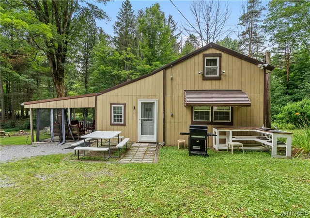 Photo 2 of Single family home for sale at 28 Treehaven Rd, Gainesville, NY 14066 | MLS# B1702298 | Listing updated on 2026-07-29