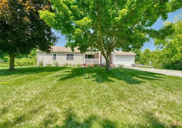 2nd image of 1141 Lake Rd, Ontario, NY 14519 | MLS# R1702659