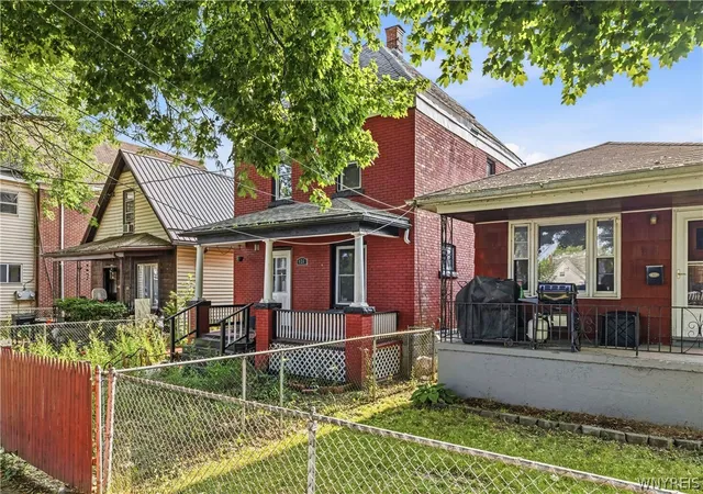 Photo 1 of Single family home for sale at 426 26th Street, Niagara Falls, NY 14303 | MLS# B1702013 | Listing updated on 2026-07-29