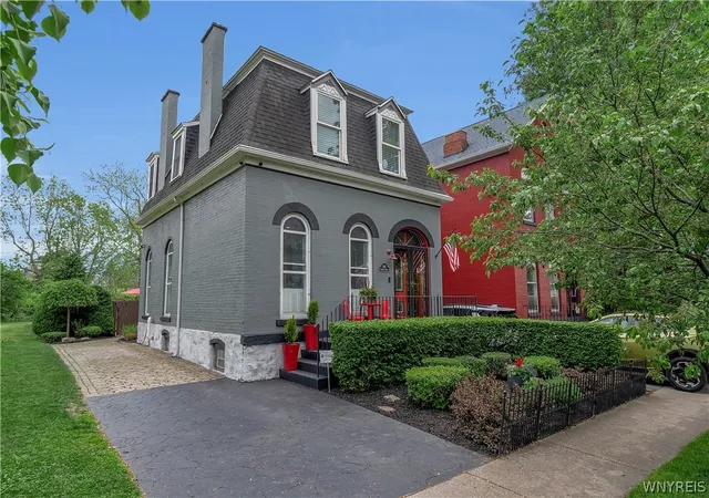 1st image of 345 Virginia St, Buffalo, NY 14201 | MLS# B1702223