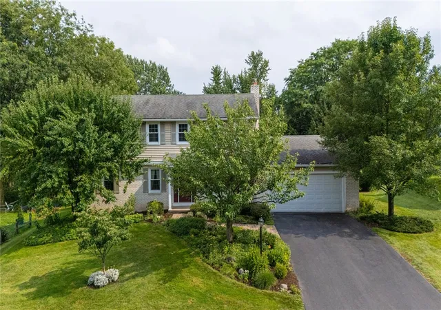 2nd image of 77 S Ridge Trl, Perinton, NY 14450 | MLS# R1702319