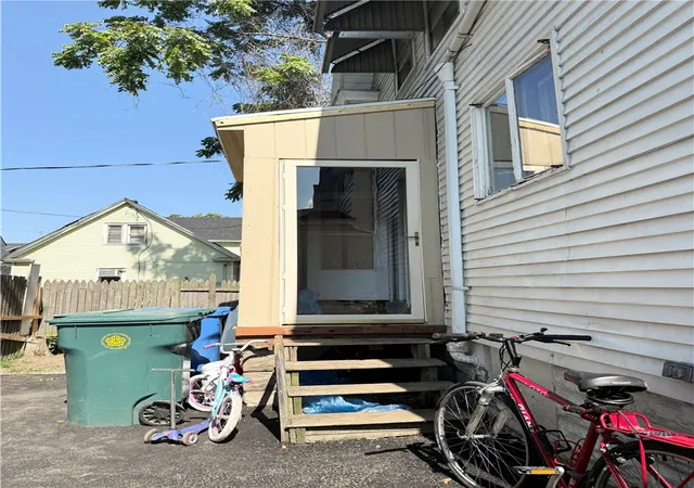 17th image of 89 Curlew St, Rochester, NY 14606 | MLS# R1702410