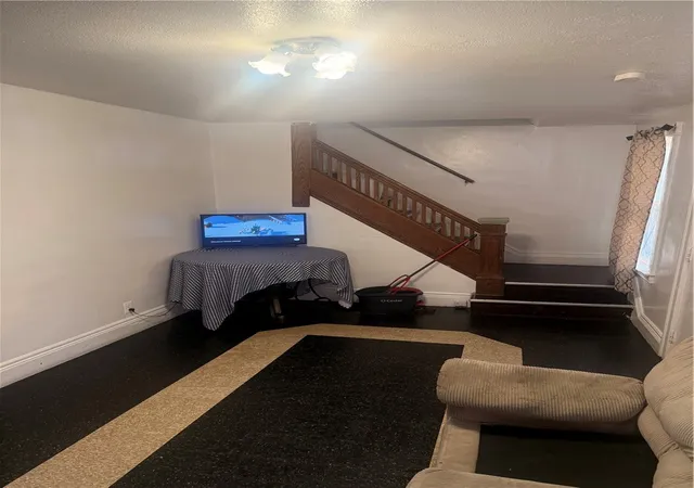 3rd image of 89 Curlew St, Rochester, NY 14606 | MLS# R1702410