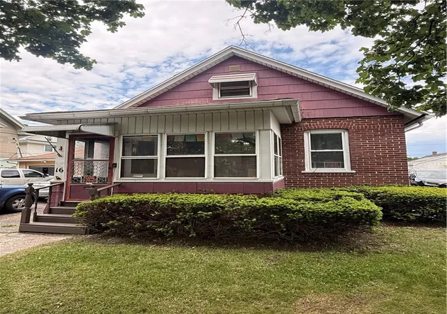 1st image of 16 Manchester St, Rochester, NY 14621 | MLS# R1700633