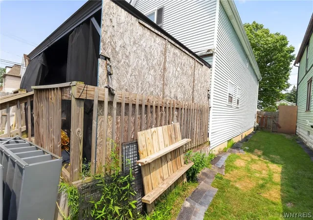 32nd image of 292 Germania St, Buffalo, NY 14220 | MLS# B1702544