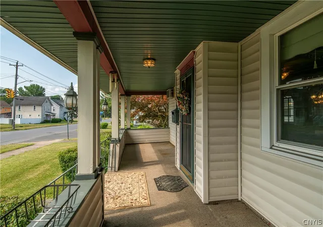 3rd image of 1516 Mohawk St, Utica, NY 13501 | MLS# S1699974
