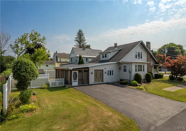 4th image of 1516 Mohawk St, Utica, NY 13501 | MLS# S1699974