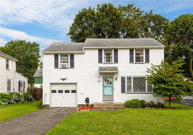 1st image of 158 Filon Ave, Irondequoit, NY 14622 | MLS# R1702337