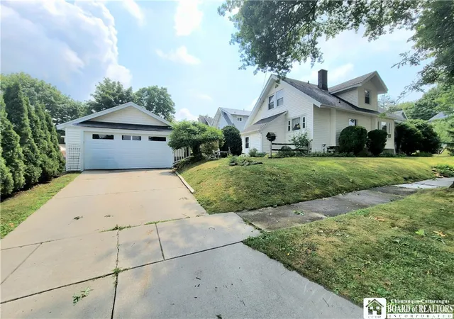 1st image of 401 Charles St, Jamestown, NY 14701 | MLS# R1702254