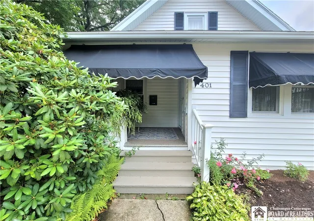 4th image of 401 Charles St, Jamestown, NY 14701 | MLS# R1702254
