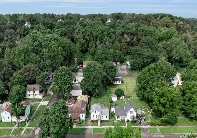 30th image of 140 Jackson St, Lockport City, NY 14094 | MLS# B1702654