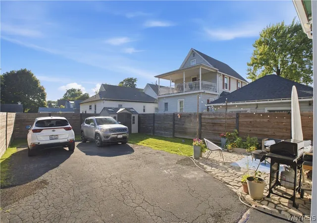 3rd image of 184 Lincoln Ave, North Tonawanda, NY 14120 | MLS# B1701456