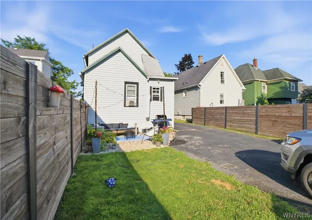 40th image of 184 Lincoln Ave, North Tonawanda, NY 14120 | MLS# B1701456